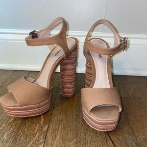 schutz platform sandal